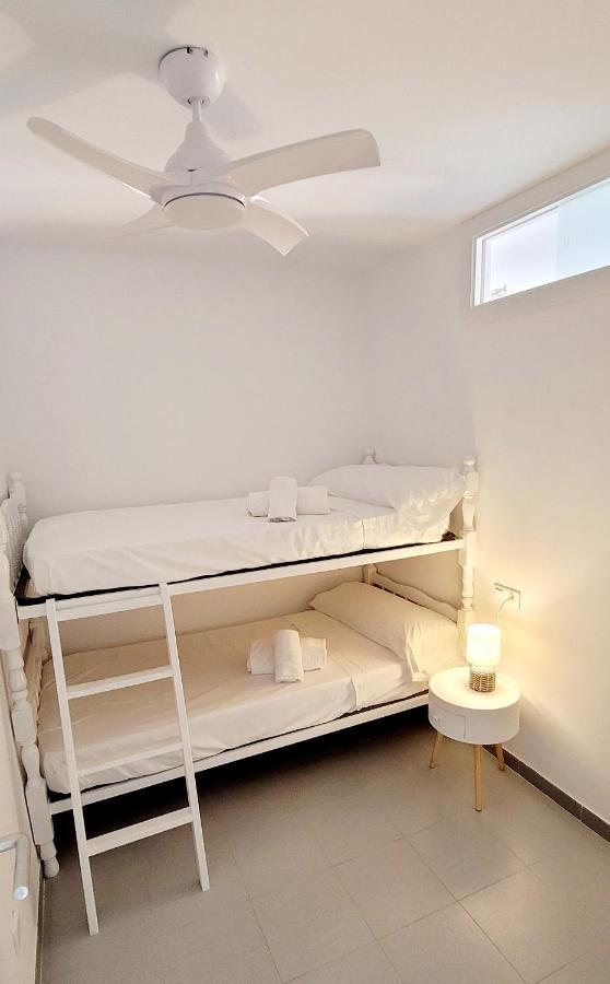 Precioso Apartamento Reformado En 1Ra Linea De Mar Sin Vistas Calella De Palafrugell Exteriör bild